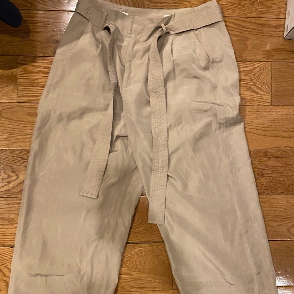 Ankle Length Swishy Gap Culotte Pants - 10